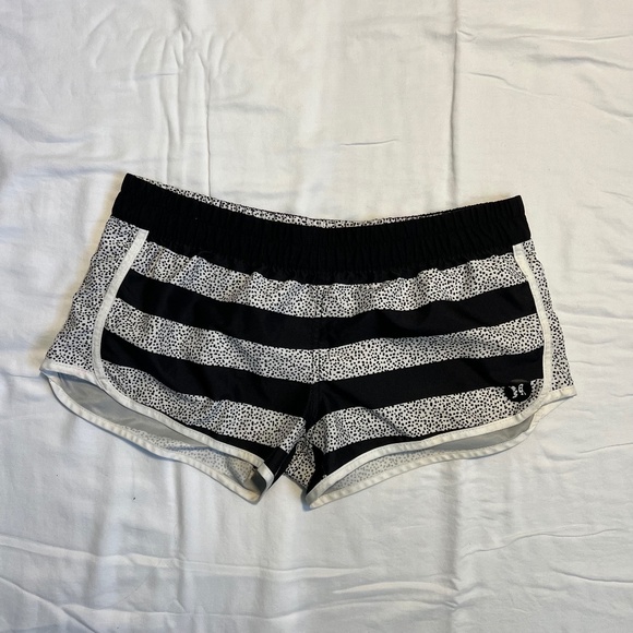 Hurley Womens Boardshorts Black & White - Picture 1 of 2